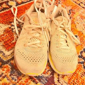 APL® TechLoom Pro women’s.